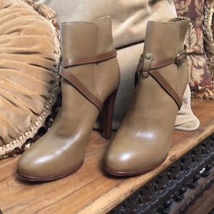 Tory Burch heeled bootie